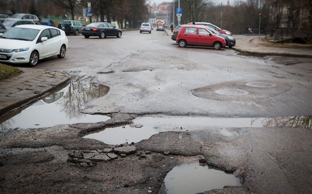 Влетів в величезну яму – що перевірити в першу чергу?