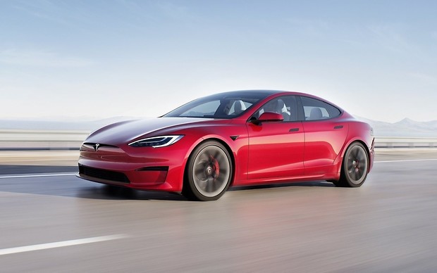12 альтернатив електромобілям Tesla: що є на AUTO.RIA?