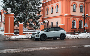 Тест-драйв Peugeot 2008: будь серйознішим!