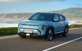 Автомобіль тижня. Новий Kia EV3