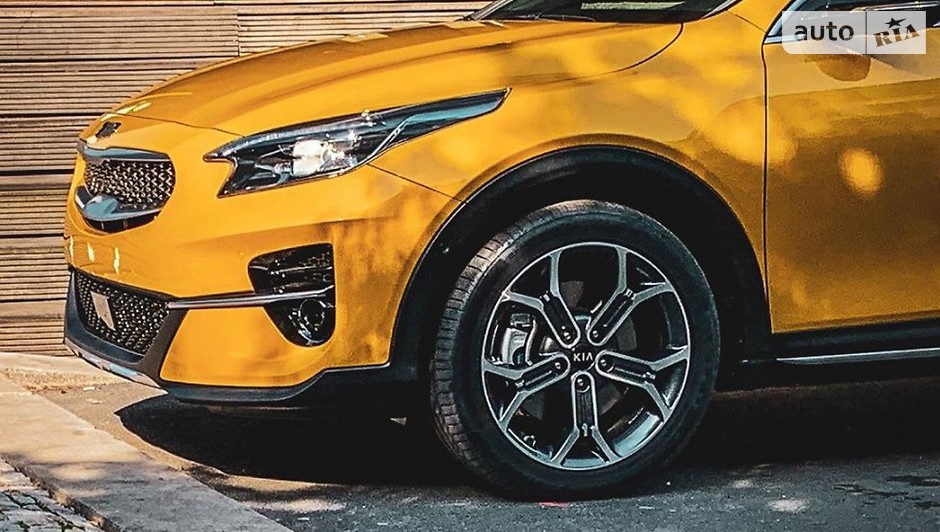 кроссовер Kia Xceed