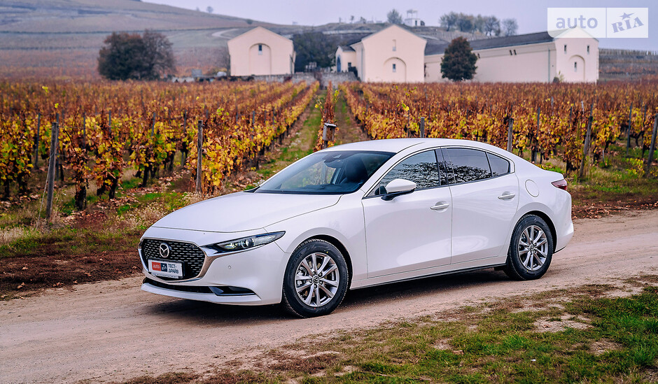 new mazda 3 sedan