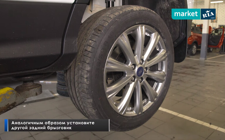 Монтаж брызговиков на автомобиль. Смотреть фото Монтаж брызговиков на автомобиль. Смотреть картинку Монтаж брызговиков на автомобиль. Картинка про Монтаж брызговиков на автомобиль. Фото Монтаж брызговиков на автомобиль