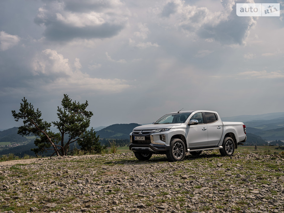 mitsubishi l200 auto ria