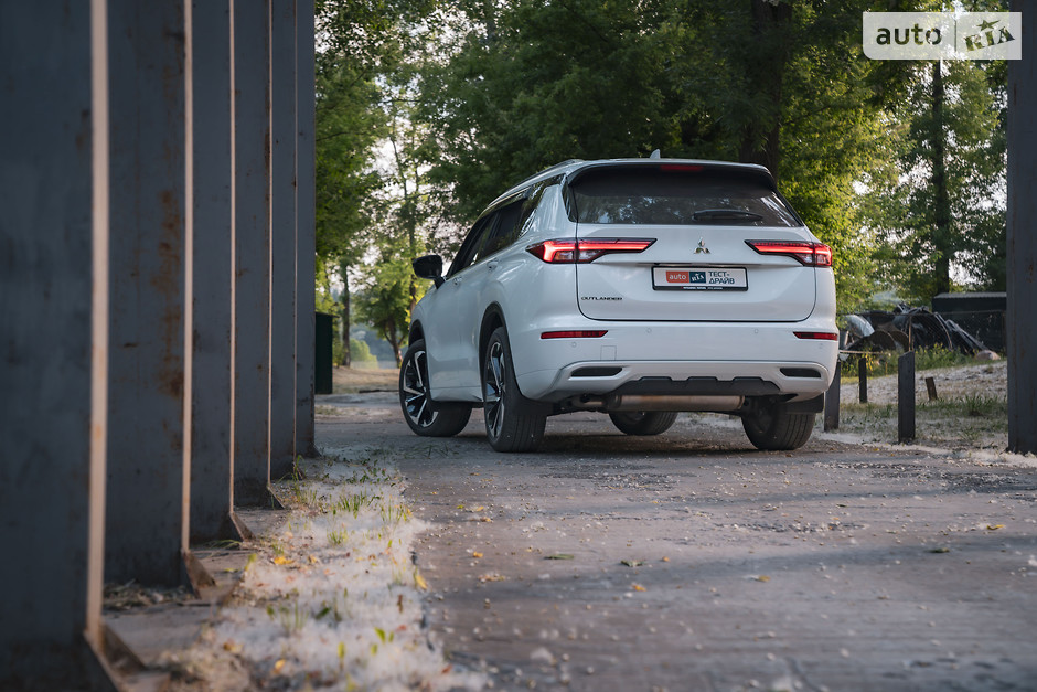 Мітсубісі Аутлендер