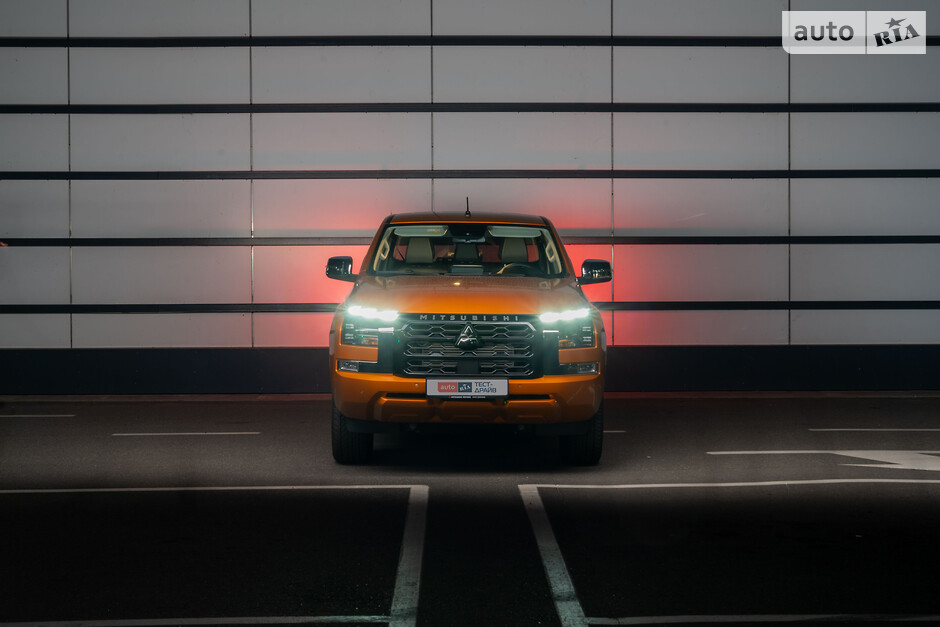 mitsubishi l200 auto ria