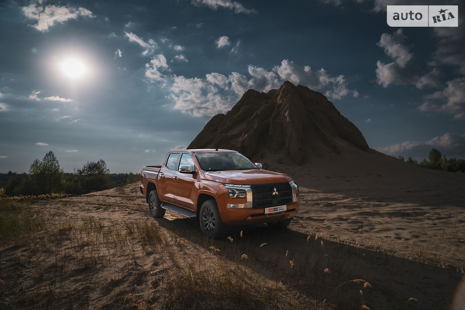 mitsubishi l200 auto ria