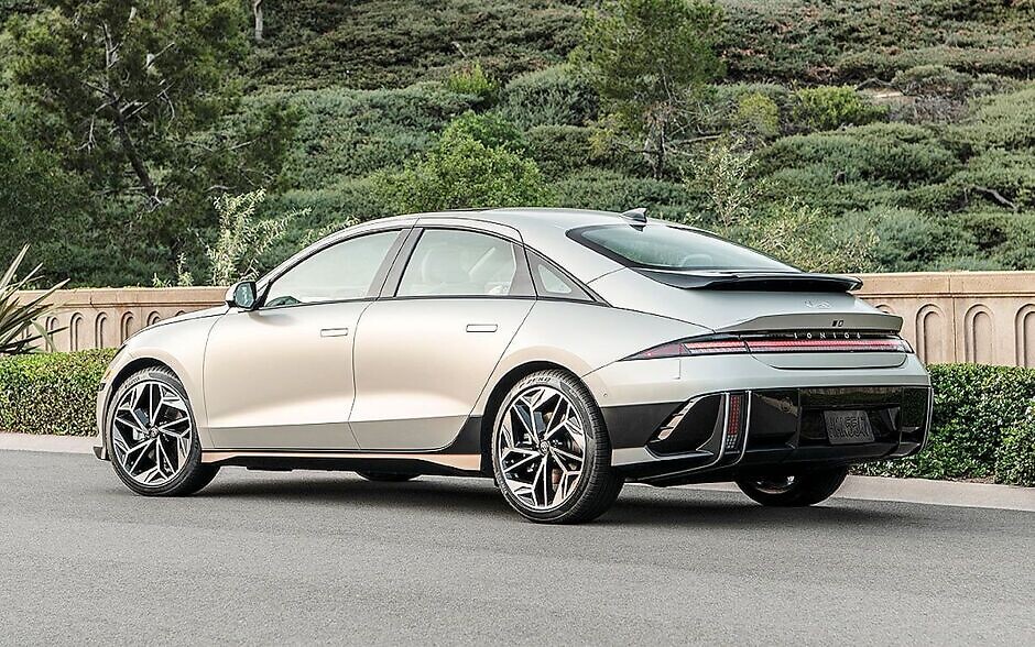 Хендай Іонік 6