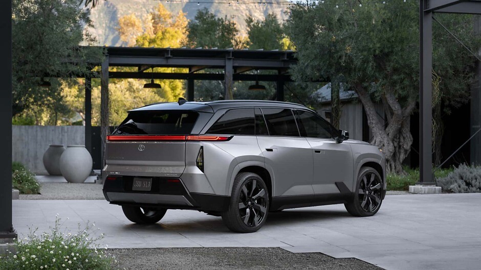 Тойота Хайлендер Електрік