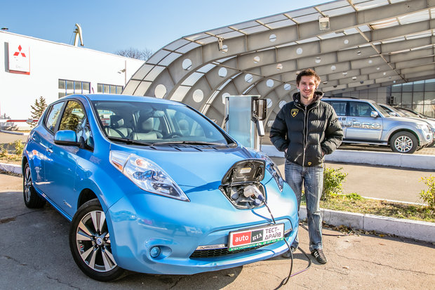 Nissan Leaf С‚РµСЃС‚-РґСЂР°Р№РІ СЌР»РµРєС‚СЂРѕРјРѕР±РёР»СЏ