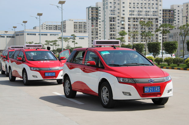 BYD electro taxi, китайские электромобили