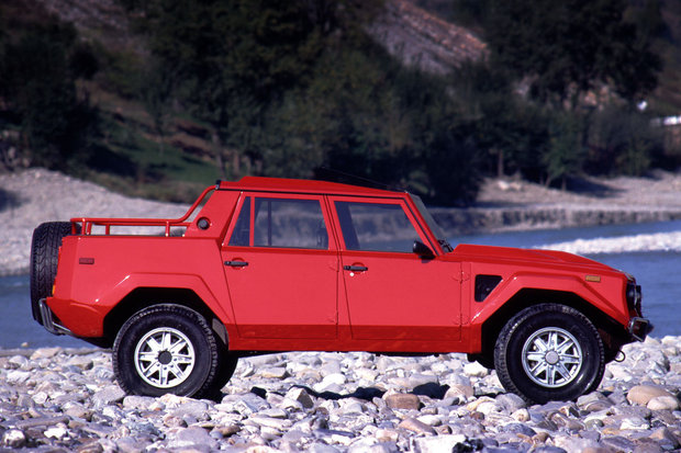 Lamborghini LM002