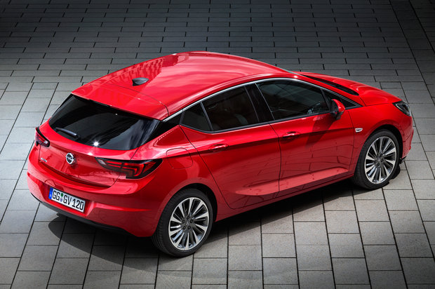 opel astra 2015