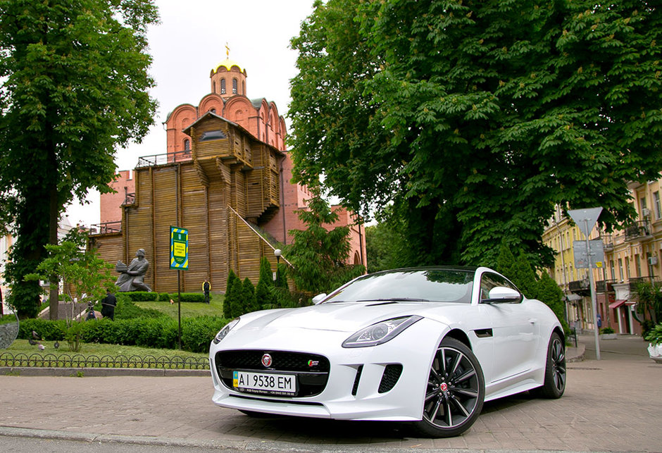 тест-драйв купе Ягуар, Jaguar F-Type