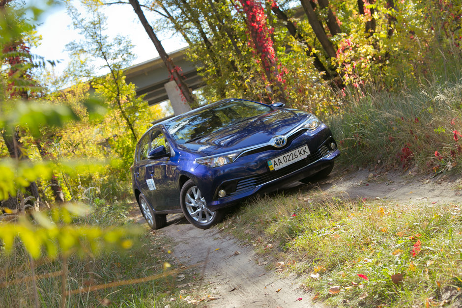 Toyota Auris Hybrid