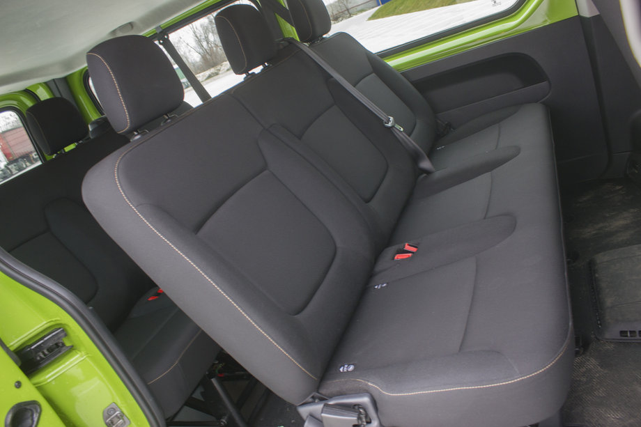 Салон Renault Trafic