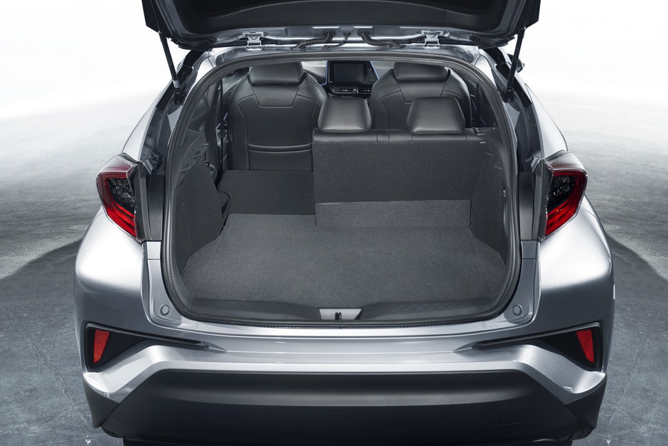 Багажник Toyota C-HR