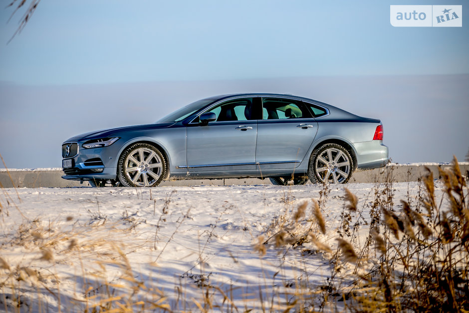 Volvo S90