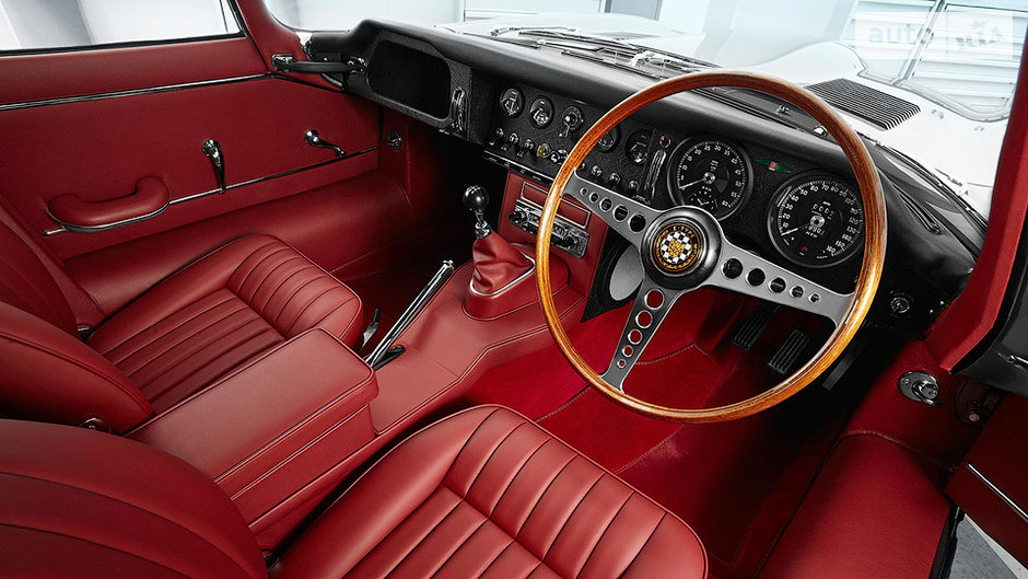 Купе Ягуар Е-Тайп Купе Ягуар Е-Тайп