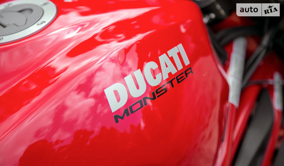 ducati monster 797