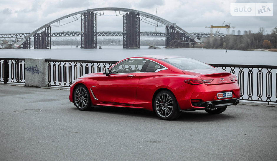 Infiniti Q60S