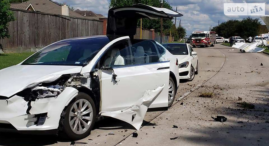 аварийная tesla model аварийная tesla model