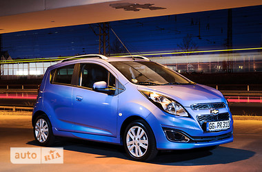 chevrolet spark, 2011 года 1 литровый отзывы