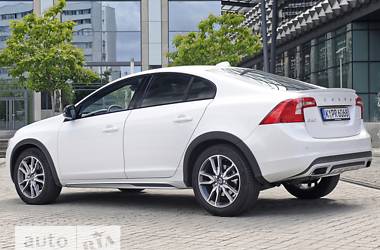 на volvo s60 что-то гудит спереди слева