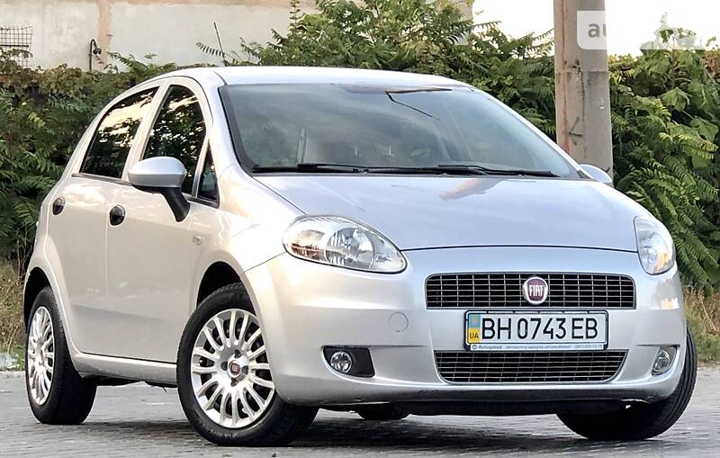 Fiat Grande Punto OFFICIAL IDEALNA 2012