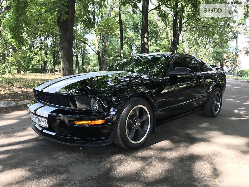 Ford Mustang Bullit 2010