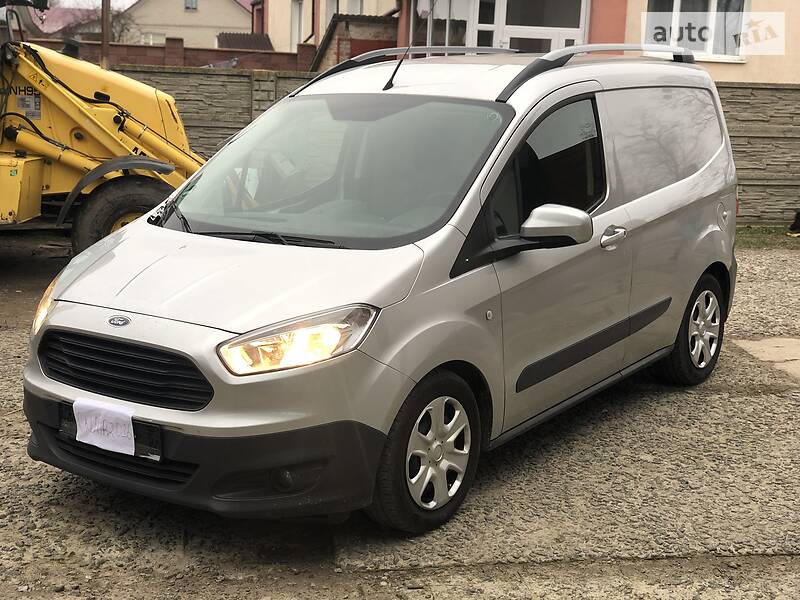 ford transit courier 2017