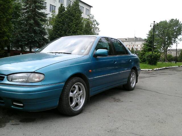 hyundai lantra 1994