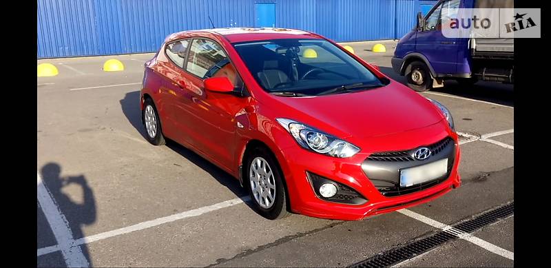 AUTO.RIA – Продам Хюндай Ай 30 2014 бензин 1.6 купе бу в Харькове, цена ...