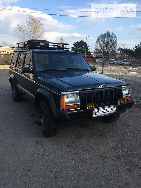 Auto Ria Prodam Dzhip Cheroki 1993 Benzin 4 0 Pozashlyahovik Krosover Bu U Mikolayevi Cina 5000