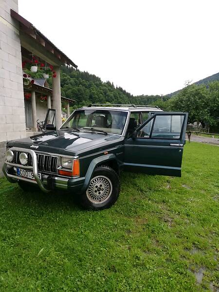 Auto Ria Prodam Dzhip Cheroki 1992 Dizel Pozashlyahovik Krosover Bu U Husti Cina 1900