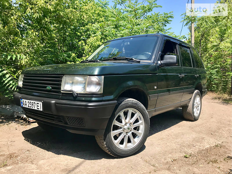 Автомобиль ровер 620
