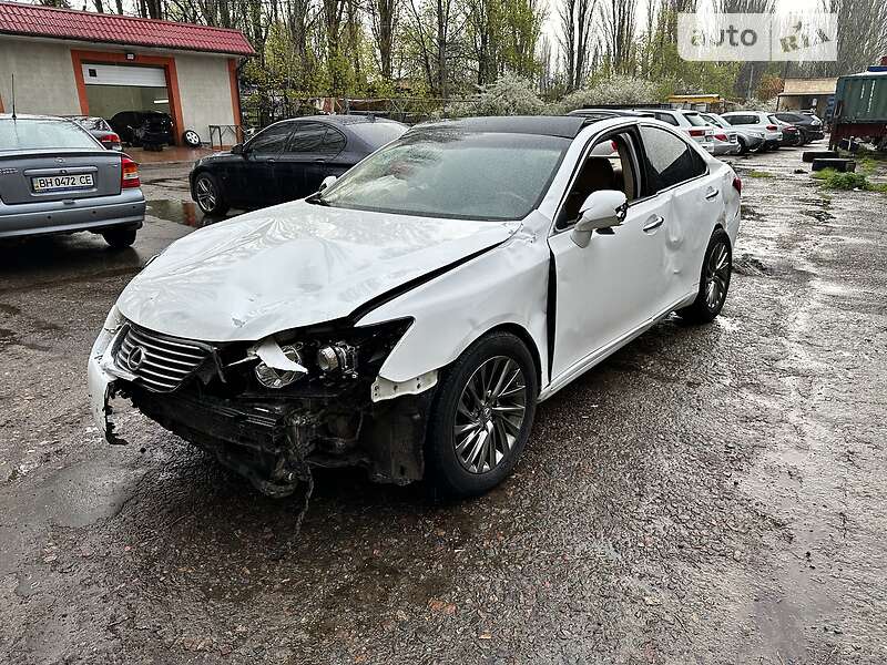 Лексус ес 2008