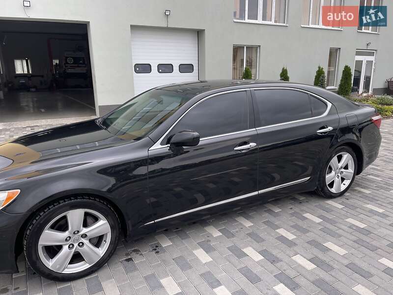 Лексус лс 2008г