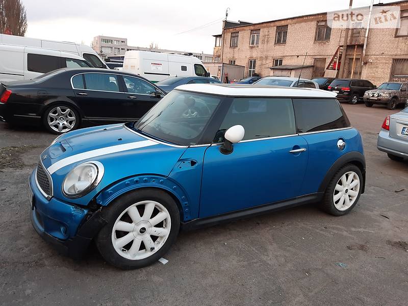 MINI Cooper 2010