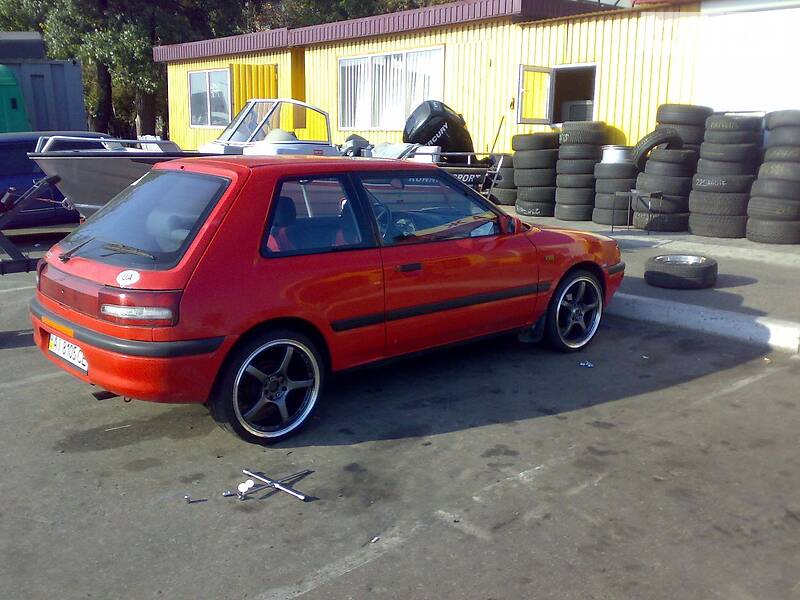 Mazda 323 1993