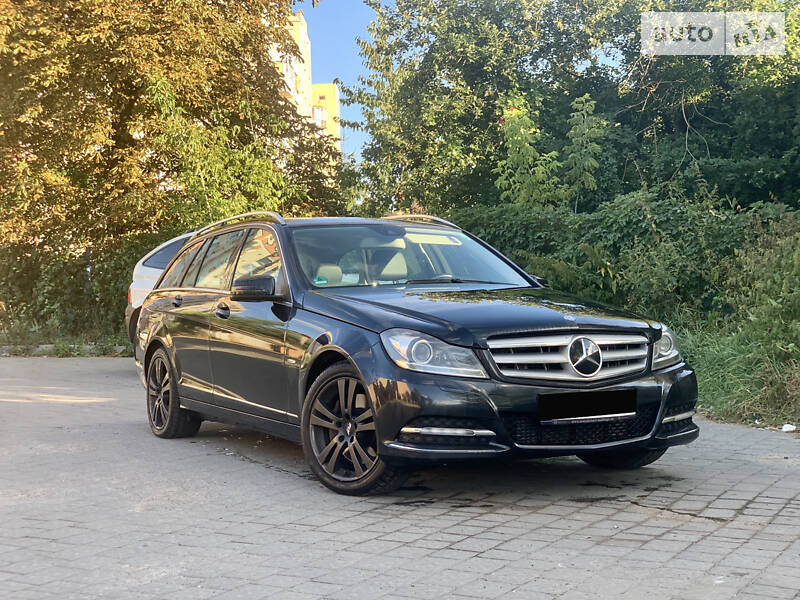Mercedes-Benz C 300 cdi 4matic 2011