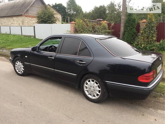 мерседес е200 1999 мерседес е200 1999
