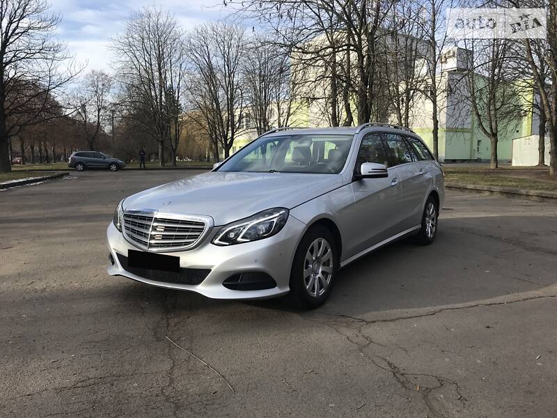 Mercedes-Benz E 200 7G Tronic LED 2013