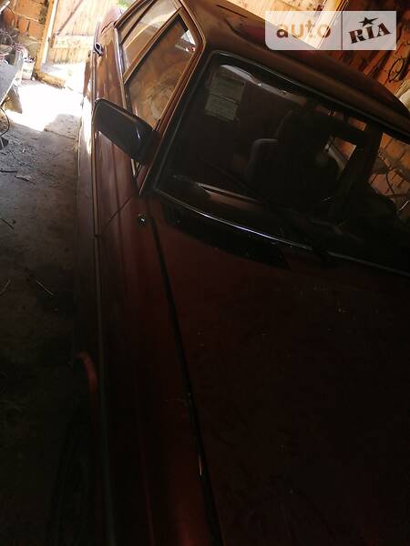 Mercedes-Benz E 230 1982