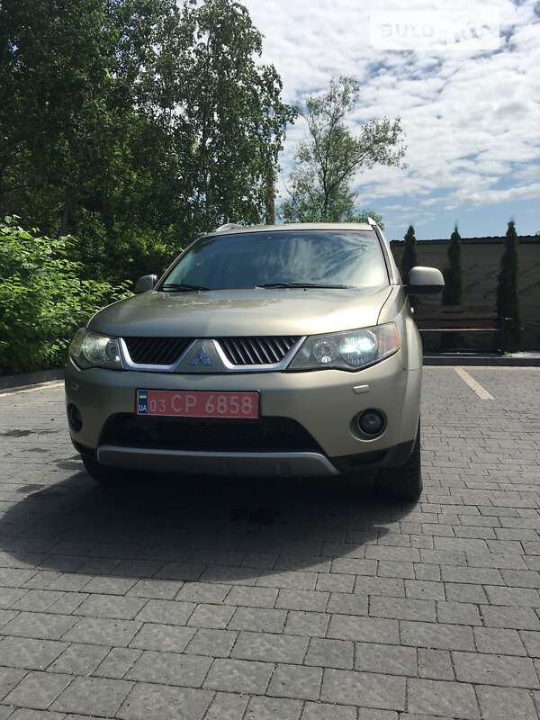 AUTO.RIA – Продам Мітсубісі Аутлендер ХЛ 2009 дизель 2.0 позашляховик ...