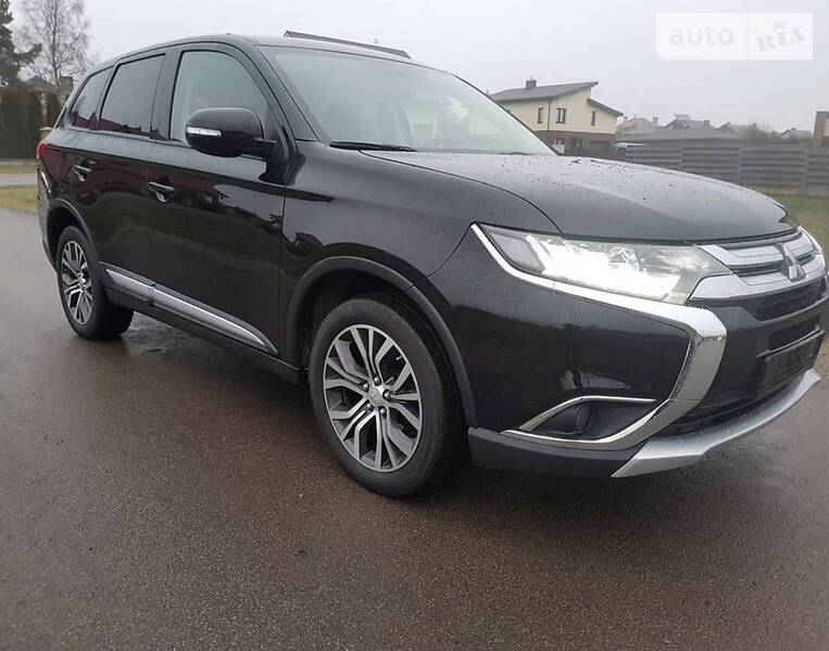 Mitsubishi Outlander 2016