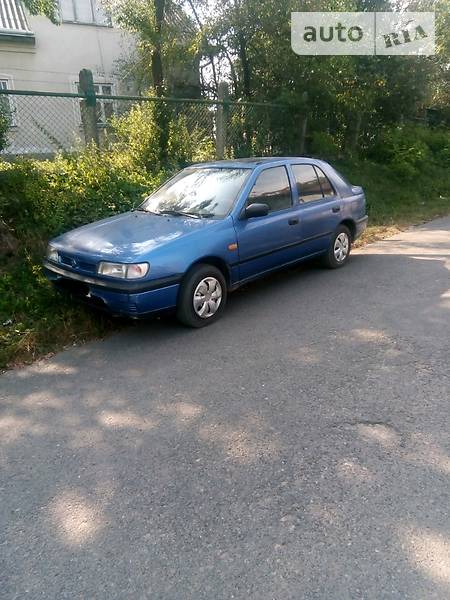 Nissan sunny объем бака