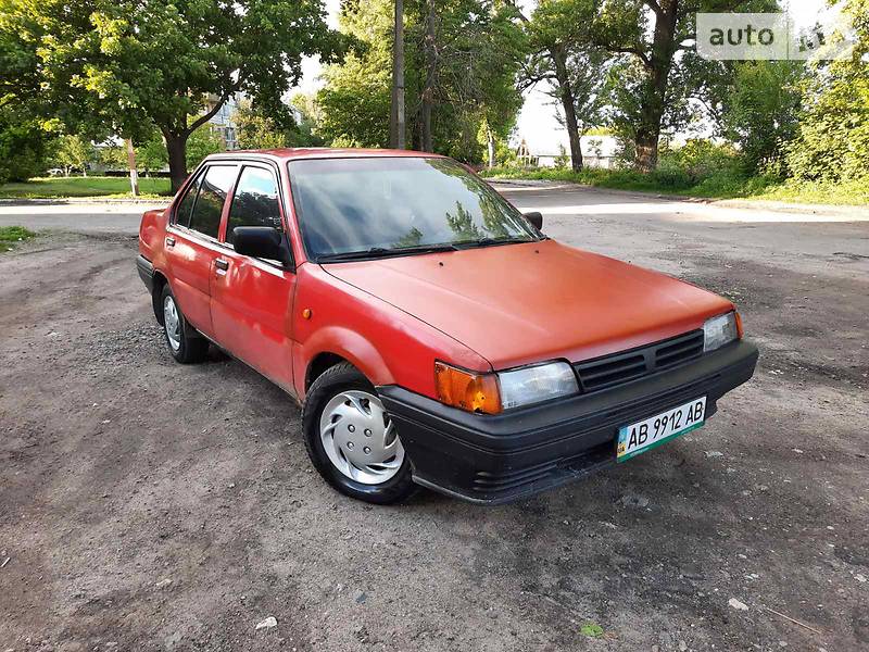 Nissan Sunny N13 16 valve 1989