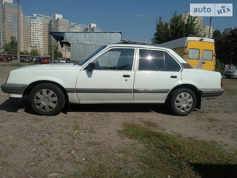Купить Опель Аскона 1.6 Дизель
