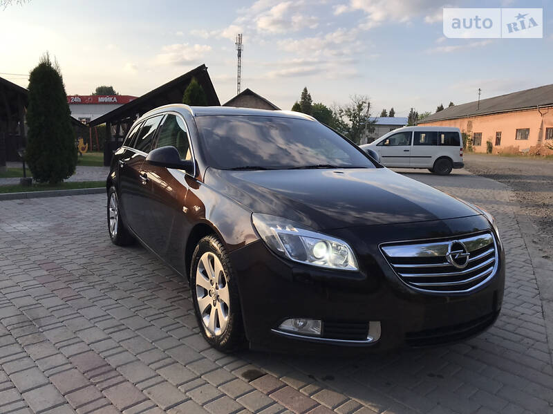 Auto Ria Prodam Opel Insigniya 12 Dizel 2 0 Universal Bu V Kolomye Cena 9299